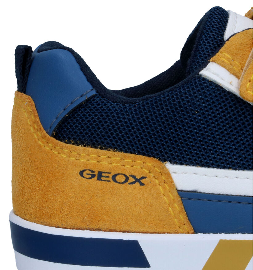 Geox Kilwi Gele Sneakers voor jongens (320612) - geschikt voor steunzolen