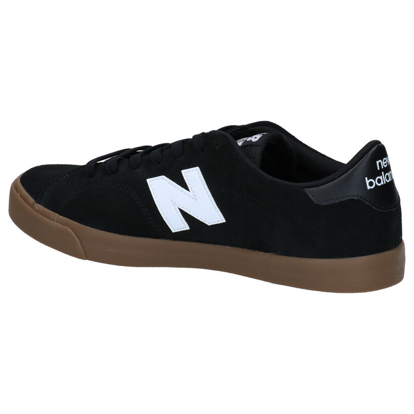 New Balance AM 210 Baskets en Beige en daim (282468)