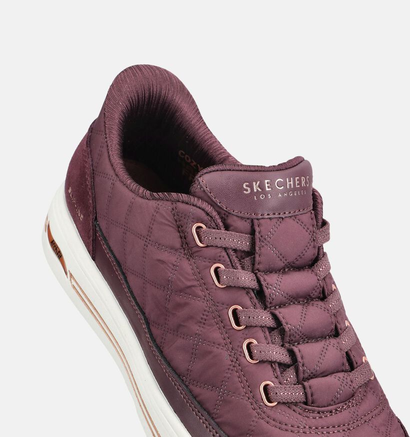 Skechers Arch Fit Arcade Slip-ons en Bordeaux pour femmes (375616) - pour semelles orthop&eacute;diques