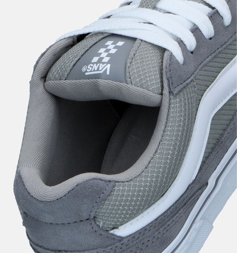 Vans Caldrone Baskets de skate en Gris pour femmes (336467)