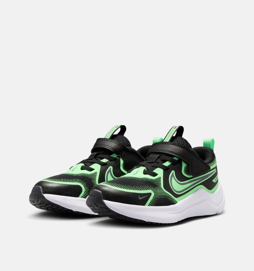 Nike Cosmic Runner Baskets basses en Vert pour gar&ccedil;ons (377298)