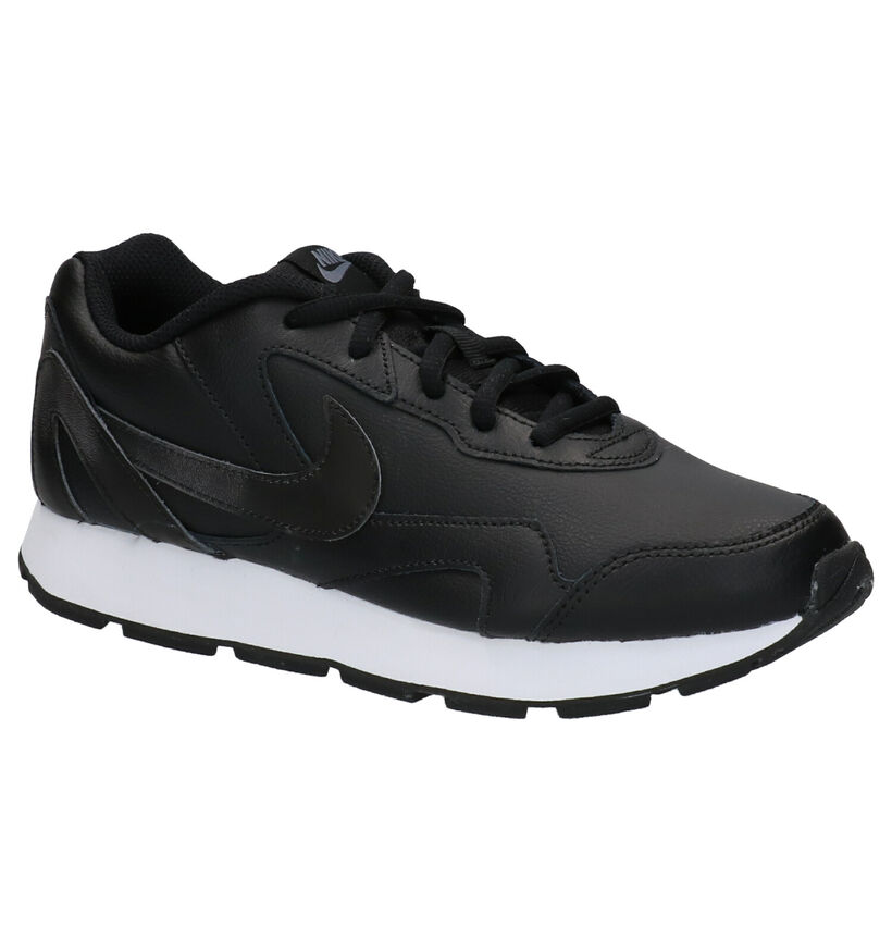 Nike Delfine Lea Baskets en Noir en cuir (261679)