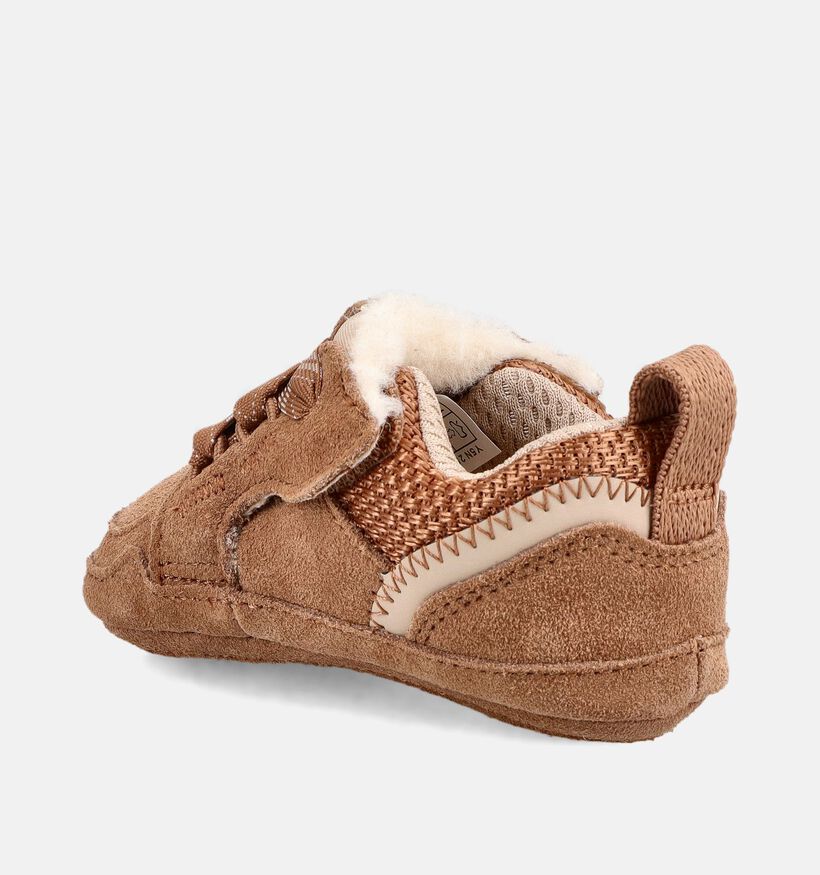 UGG Baby Lowmel Chestnut Chaussons pour b&eacute;b&eacute; en Cognac pour filles (378072)