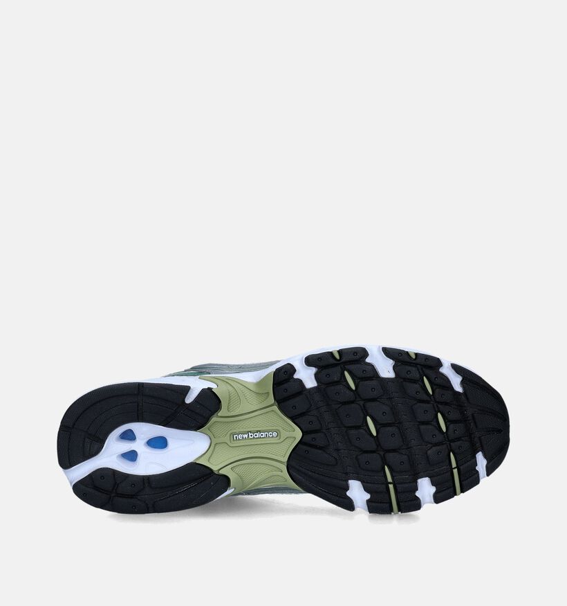 New Balance MR 530 Baskets en Vert pour femmes (343063) - pour semelles orthopédiques