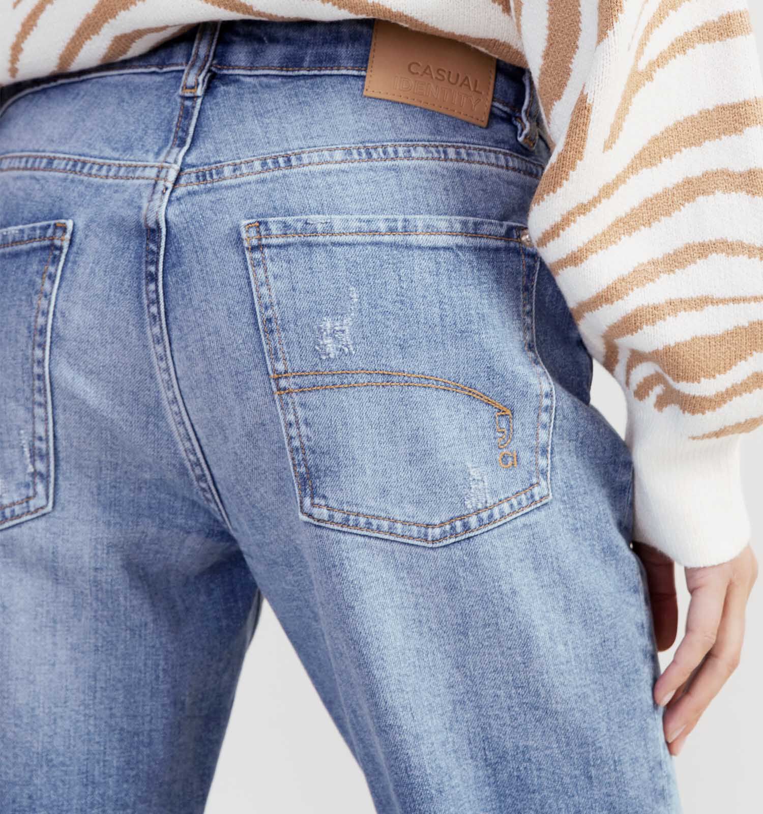 Comma casual identity boyfriend jeans cheap