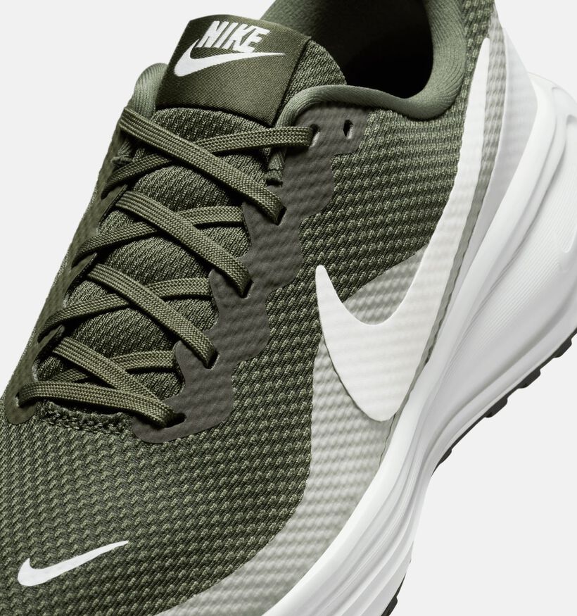 Nike Revolution 8 Baskets en Vert kaki pour hommes (369295) - pour semelles orthop&eacute;diques