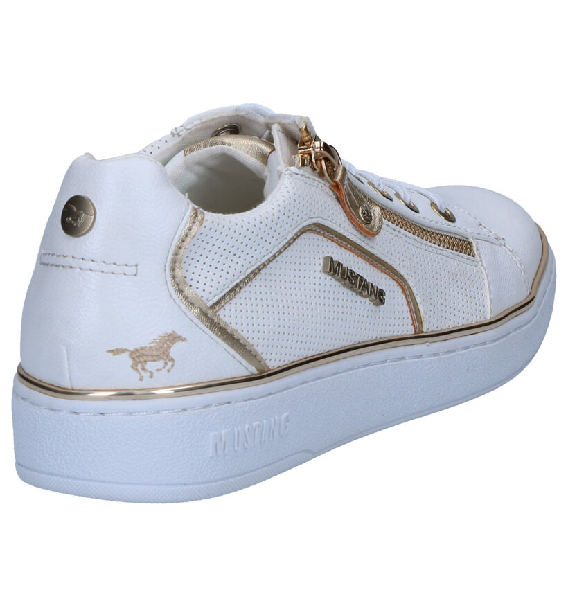 Mustang Witte Sneakers in kunstleer (305348)