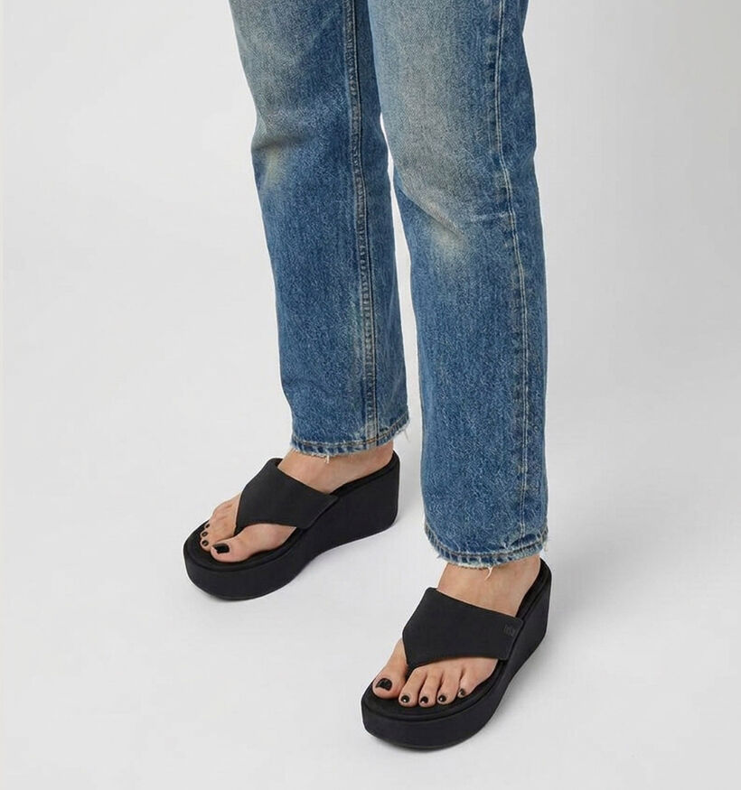 FitFlop Platform Wedge Toe-Post Tongs en Noir pour femmes (368673)