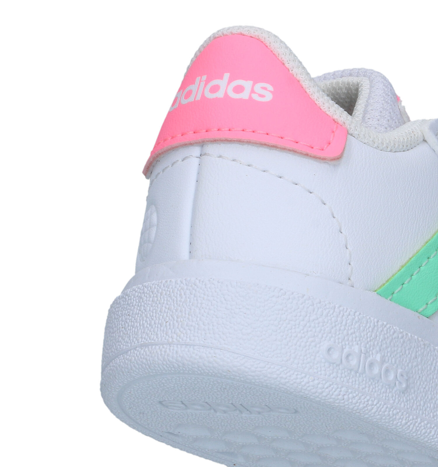 Adidas taille plus grand que on sale nike