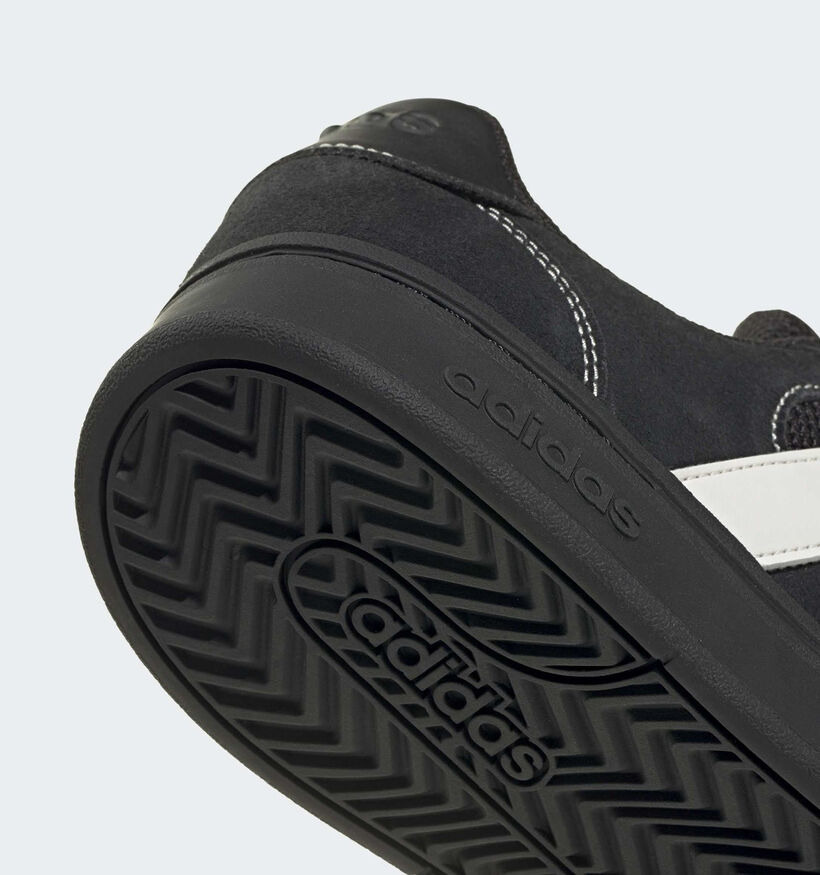 adidas GC Alpha Baskets basses en Noir pour hommes (366733) - pour semelles orthop&eacute;diques