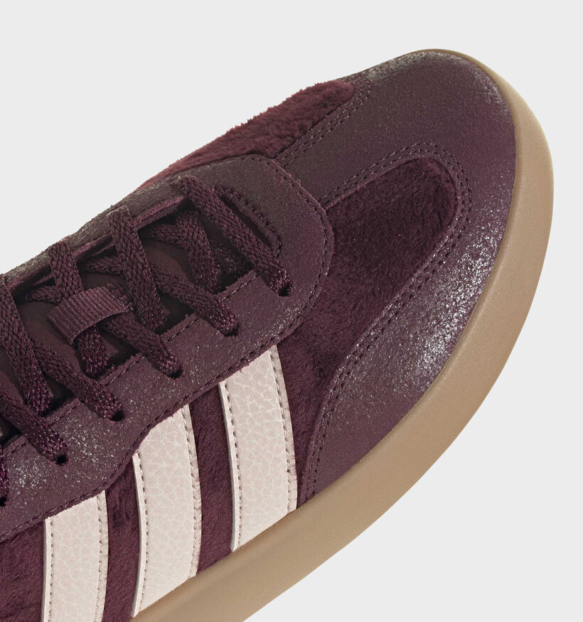adidas Barreda Decode Lux Baskets basses en Bordeaux pour femmes (375370)