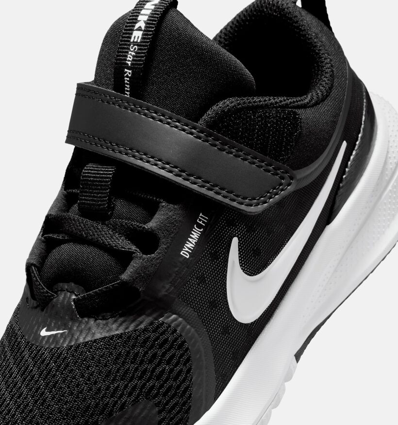 Nike Star Runner 5 Zwarte Sneakers voor jongens (373413)