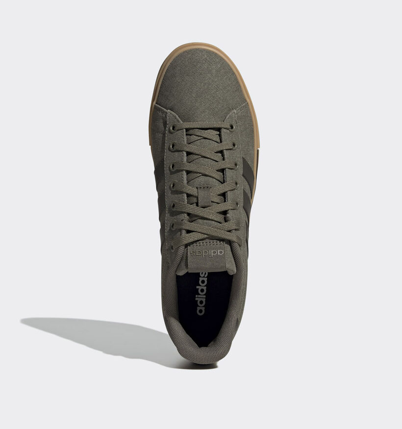 adidas Daily 4.0 Baskets basses en Vert pour hommes (372598)