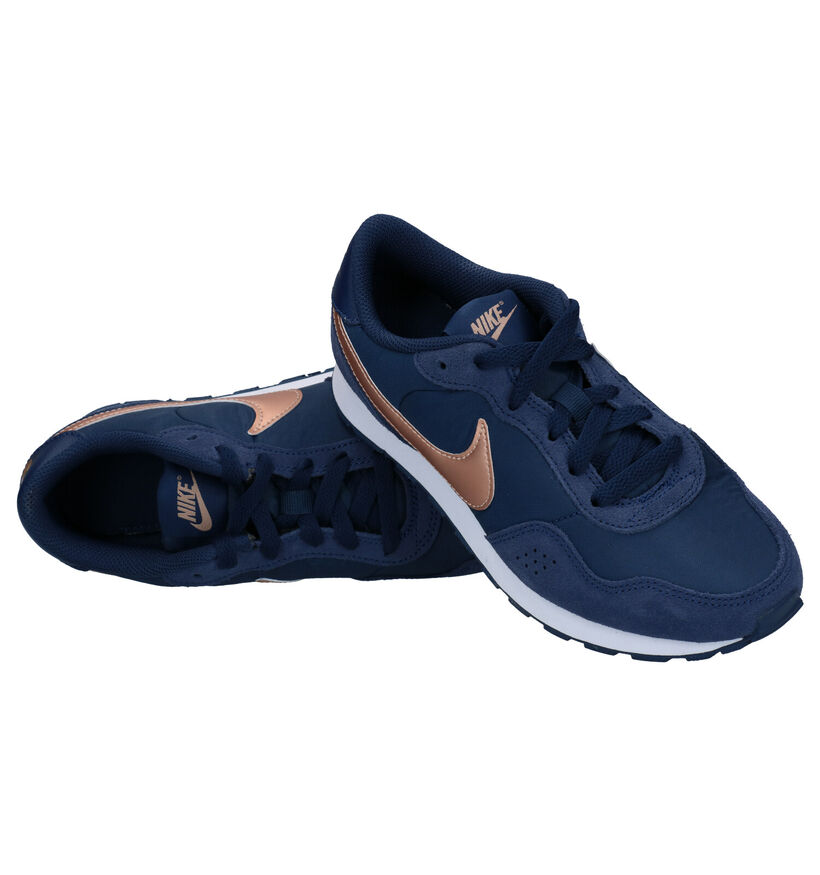 Nike MD Valiant GS Blauwe Sneakers in daim (277530)