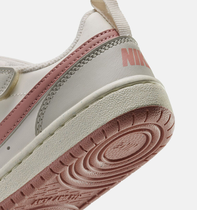 Nike Court Borough Low Baskets basses en Ecru/Gris pour filles (381057)