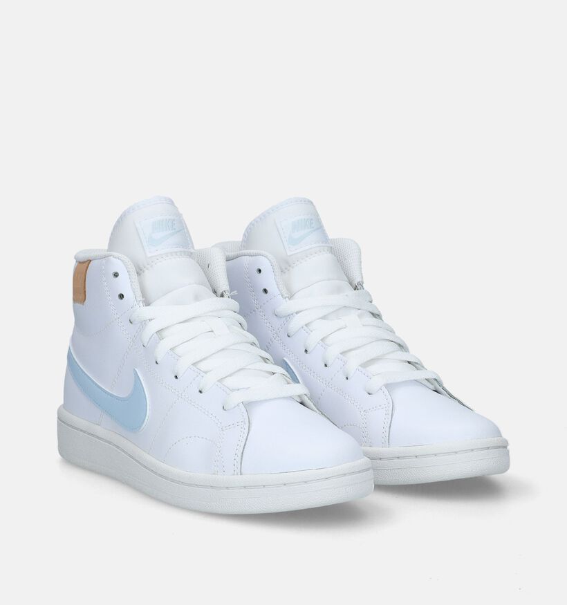 Nike Court Royale 2 Mid Baskets en Blanc pour femmes (332417)