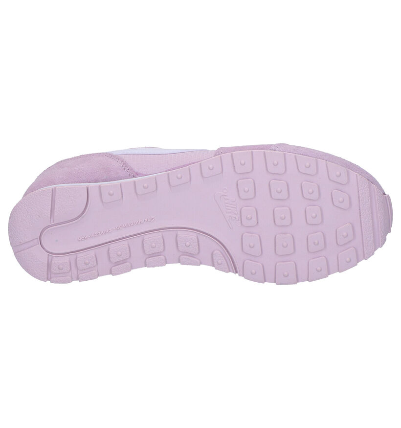 Nike MD Runner 2 Baskets en Mauve en textile (266039)