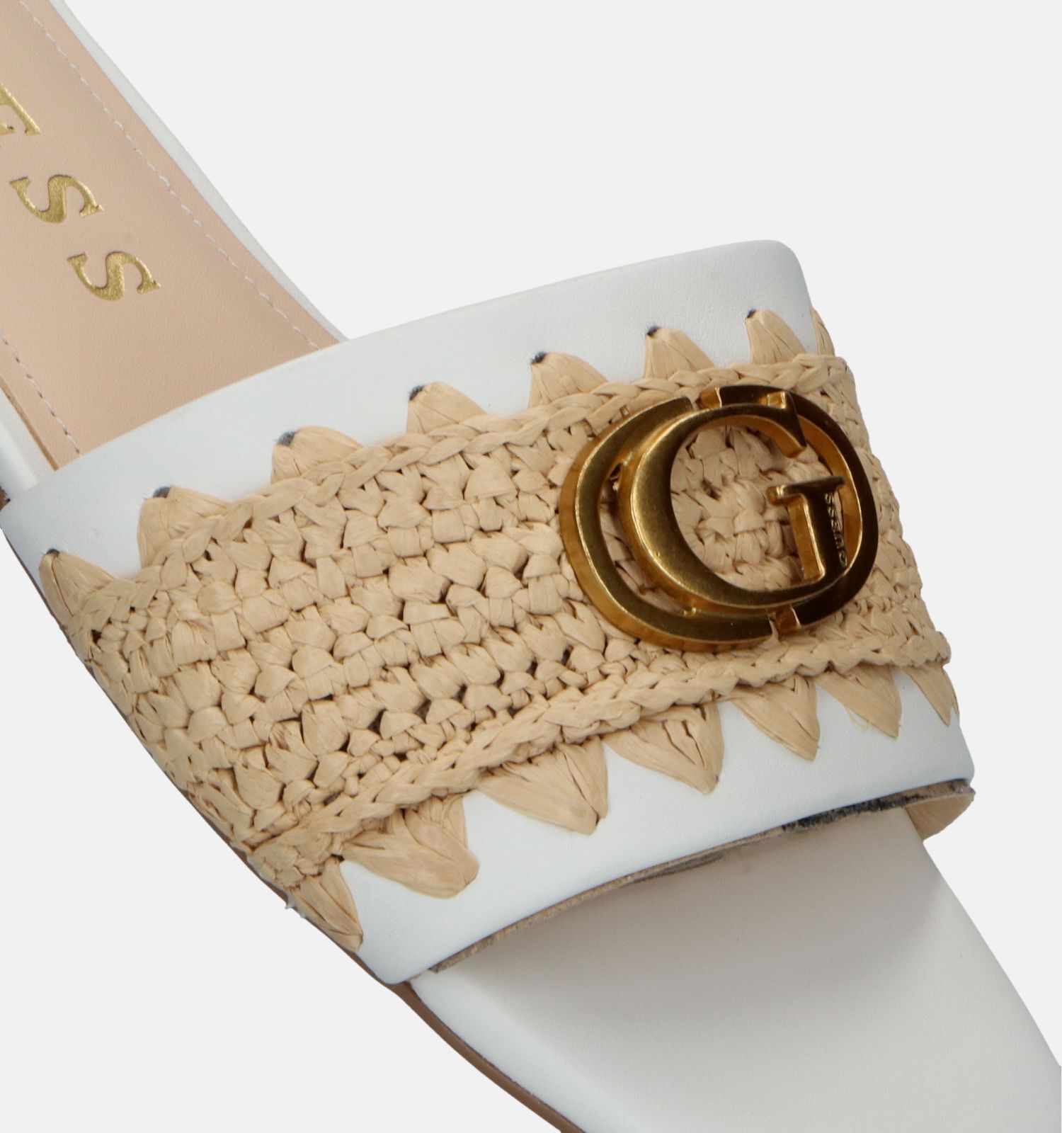 Guess Tamara Ecru Slippers Dames Slippers Online op TORFS.BE