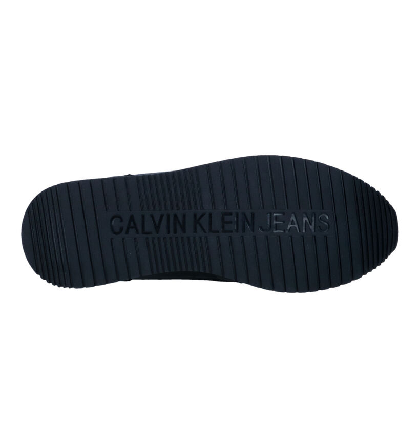 Calvin Klein Runner Sock Baskets en Noir pour femmes (321035)