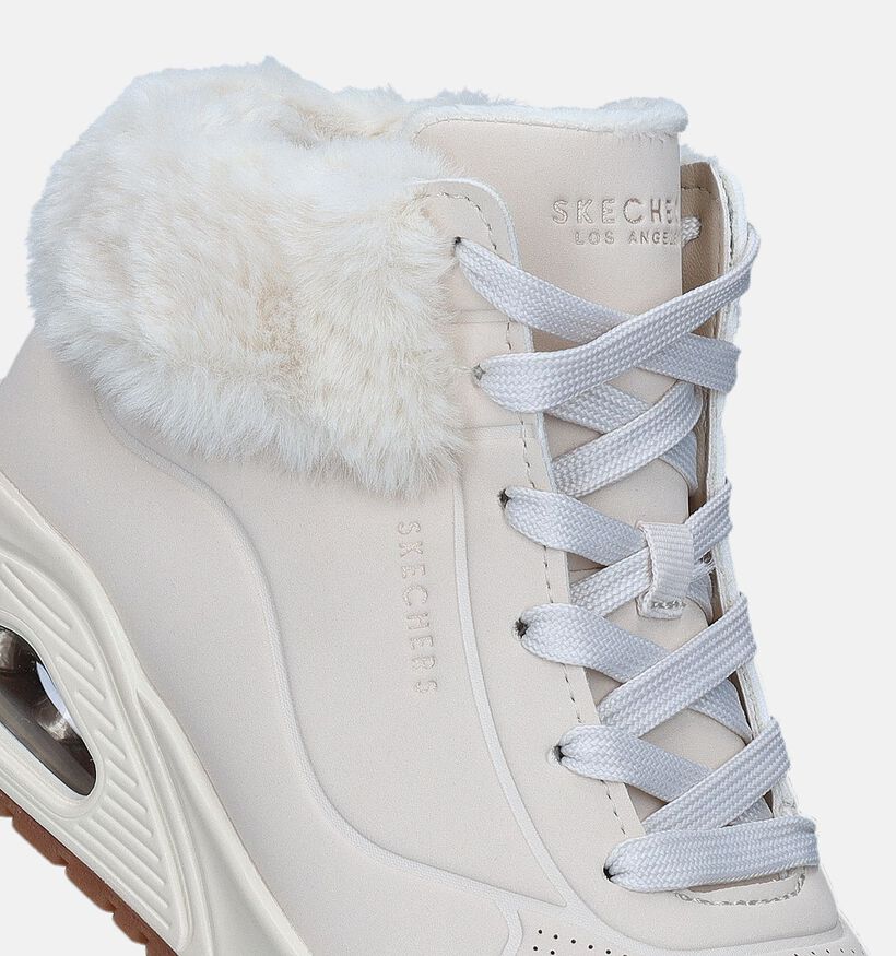 Skechers Uno Baskets en Écru pour filles (345253)
