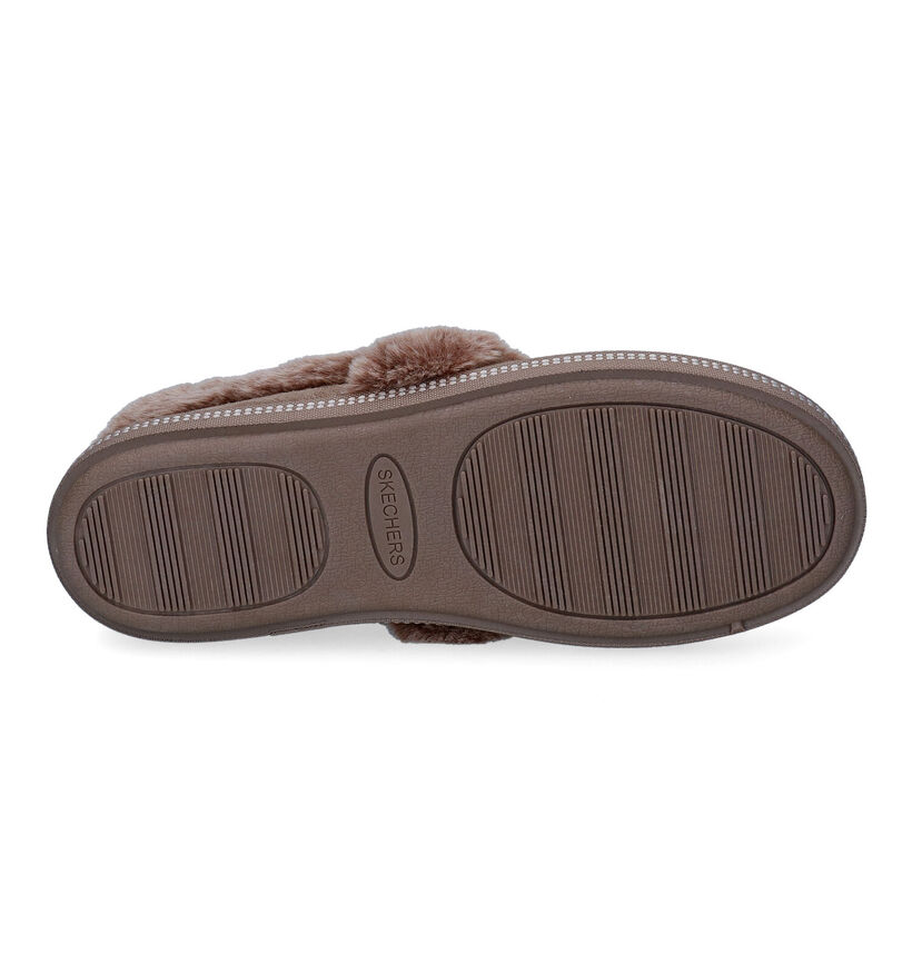 Skechers Cozy Campfire Team Toasty Pantoufles en Taupe pour femmes (362139)