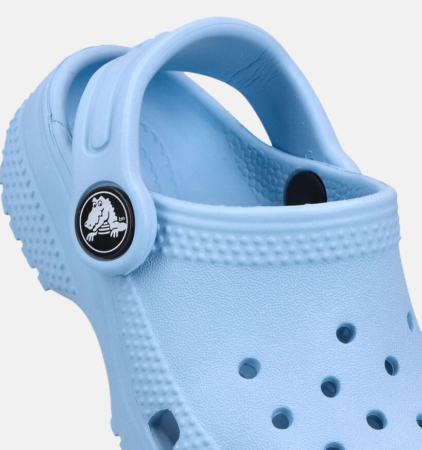 Crocs Classic Clog Nu-pieds en Bleu clair pour filles (371021)