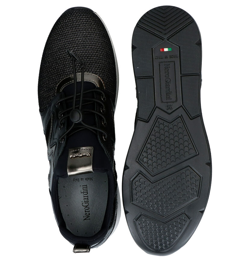 NeroGiardini Zwarte Slip-on Sneakers in daim (281739)