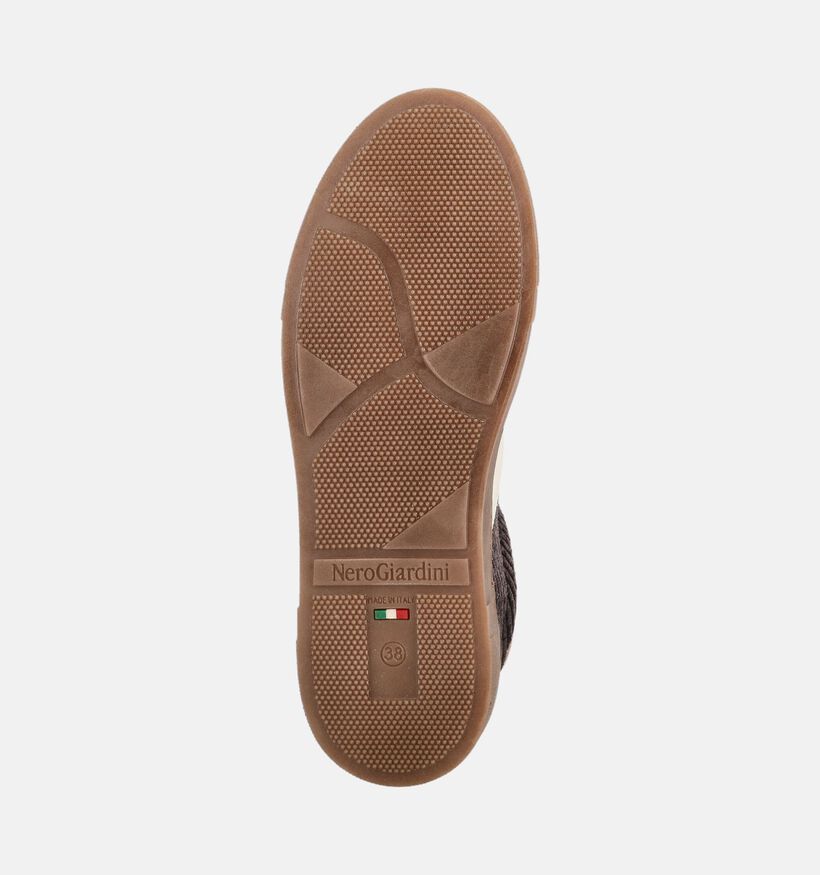 NeroGiardini Donkerbruine Sneakers voor dames (381720) - geschikt voor steunzolen