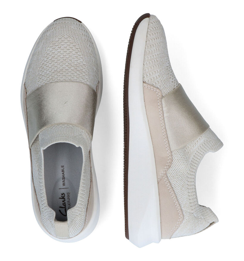 Clarks Un Rio Knit Chaussures slip-on en Beige en textile (304456)