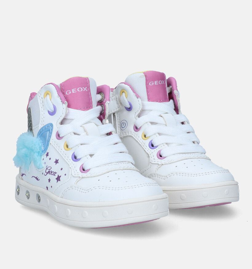 Geox Skylin Baskets avec des lumières en Noir pour filles (329951) - pour semelles orthopédiques