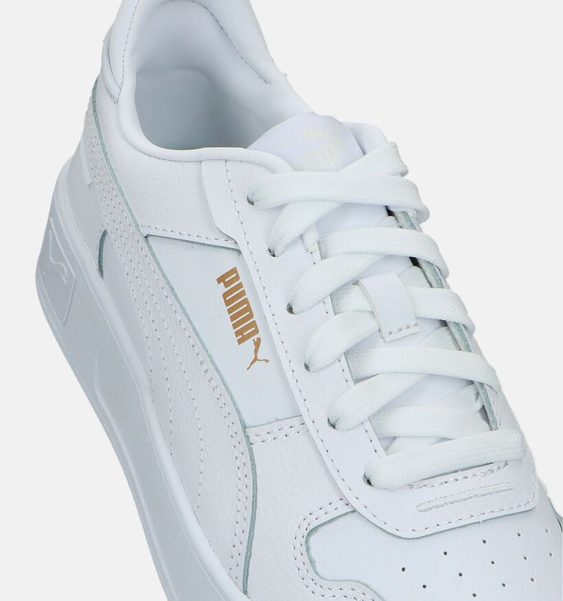 Puma Carina Street Baskets en Blanc pour femmes (326420) - pour semelles orthopédiques