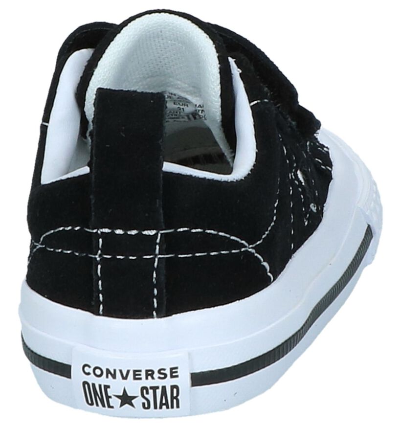 Zwarte Sneakers Converse One Star 2V OX in daim (238421)