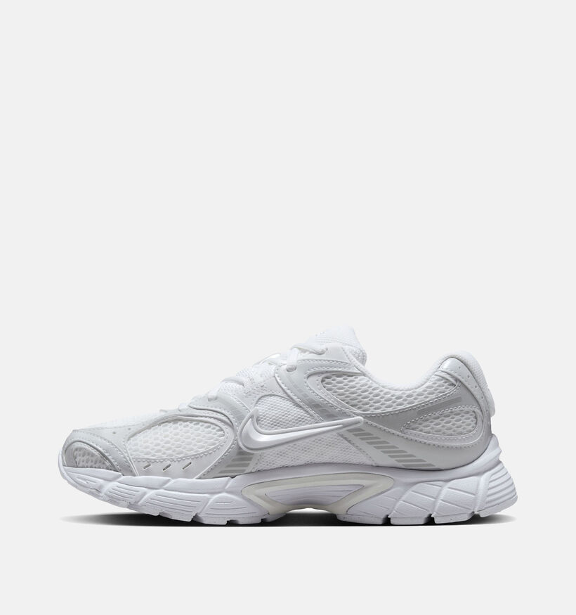 Nike V5 RNR Baskets basses en Blanc pour femmes (372897)