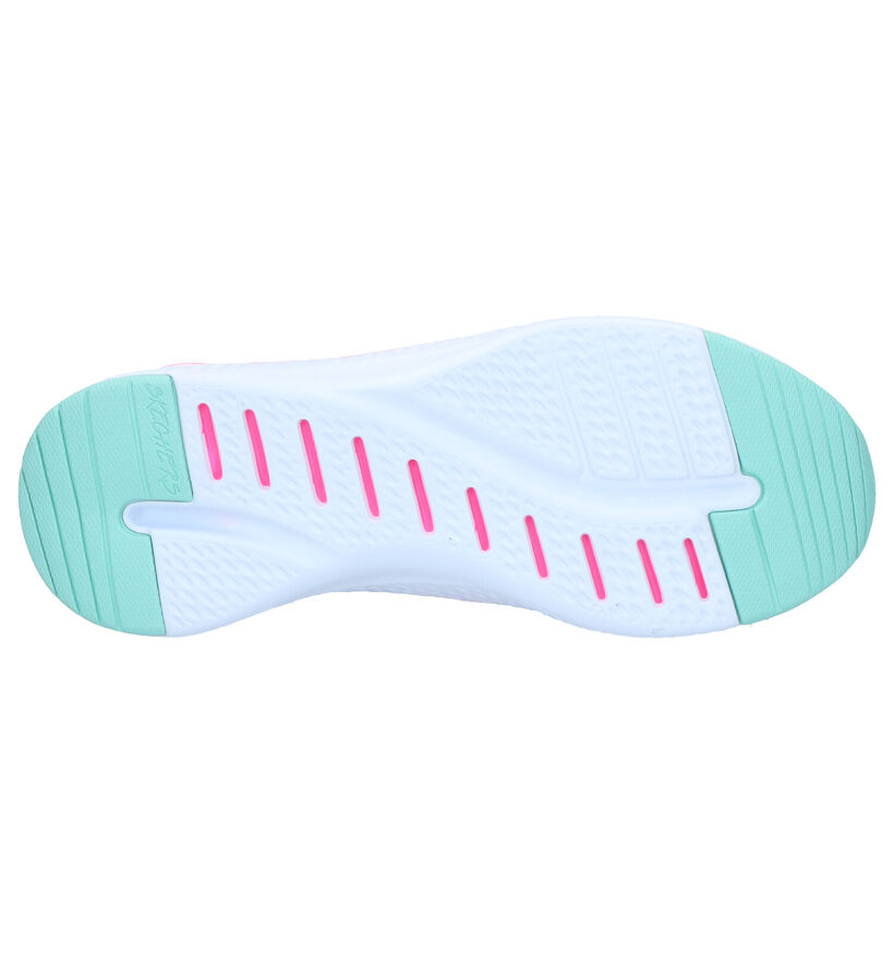 Zwarte Slip-on Sneakers Skechers Solar Fuse in stof (266932)
