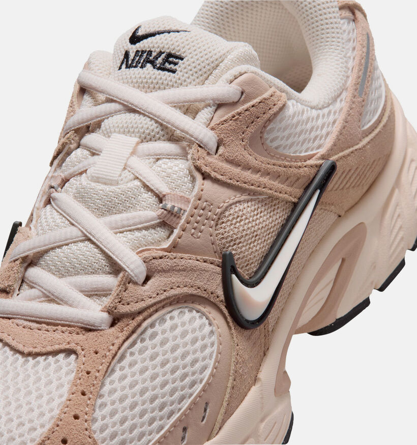 Nike V5 RNR Bruine Lage Sneakers voor dames (376106)