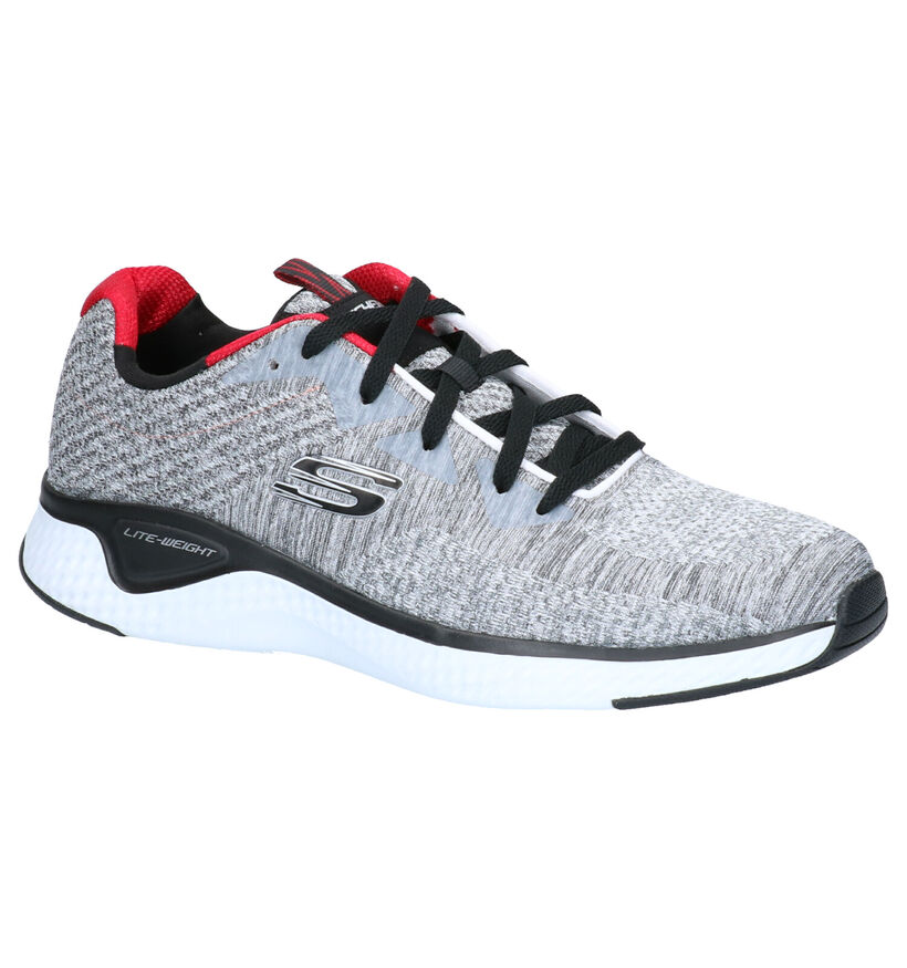 Skechers Solar Fuse Baskets en Gris en textile (262786)