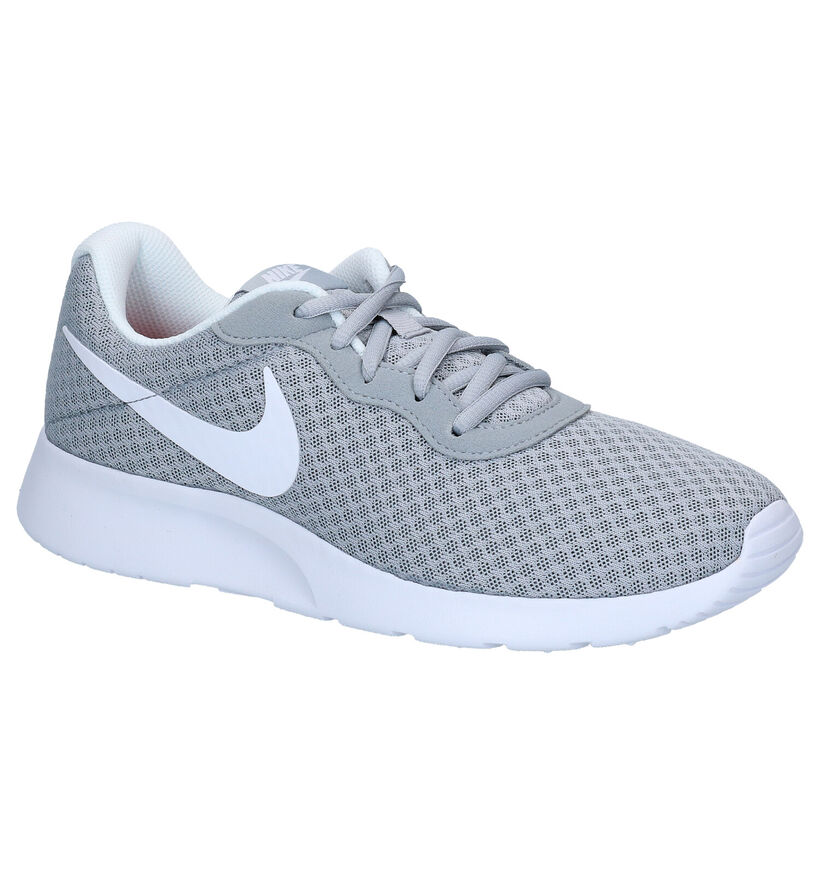 Nike Tanjun Zwarte Sportschoenen voor dames (299457)