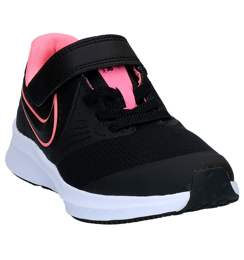 Nike Star Runner Roze Sneakers in stof (266055)