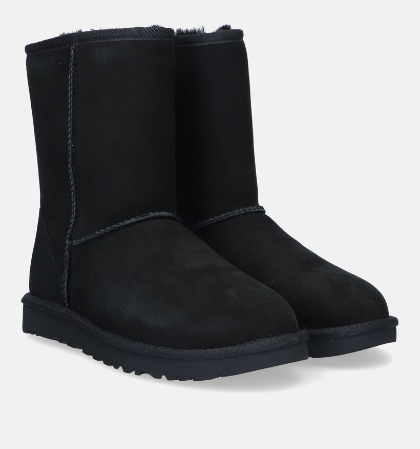 UGG Classic Short Bottes en Noir pour femmes (329271)