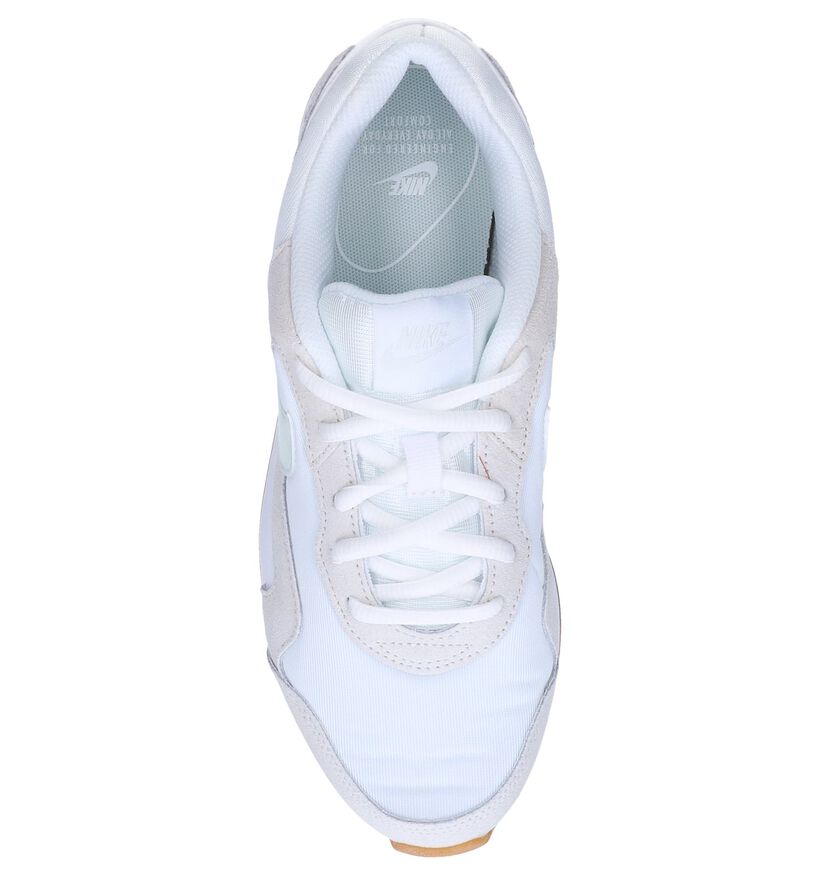 Nike Baskets sportives en Blanc en daim (249805)
