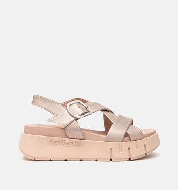 NeroGiardini Sandales Or