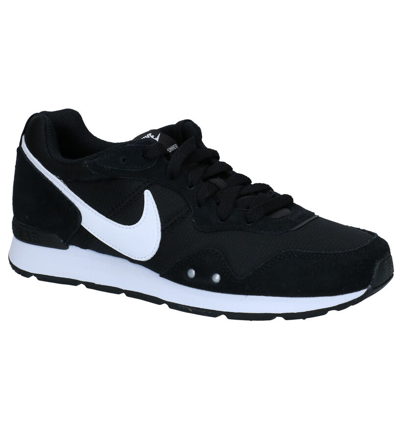 Nike Venture Runner Baskets en Blanc pour femmes (332424)