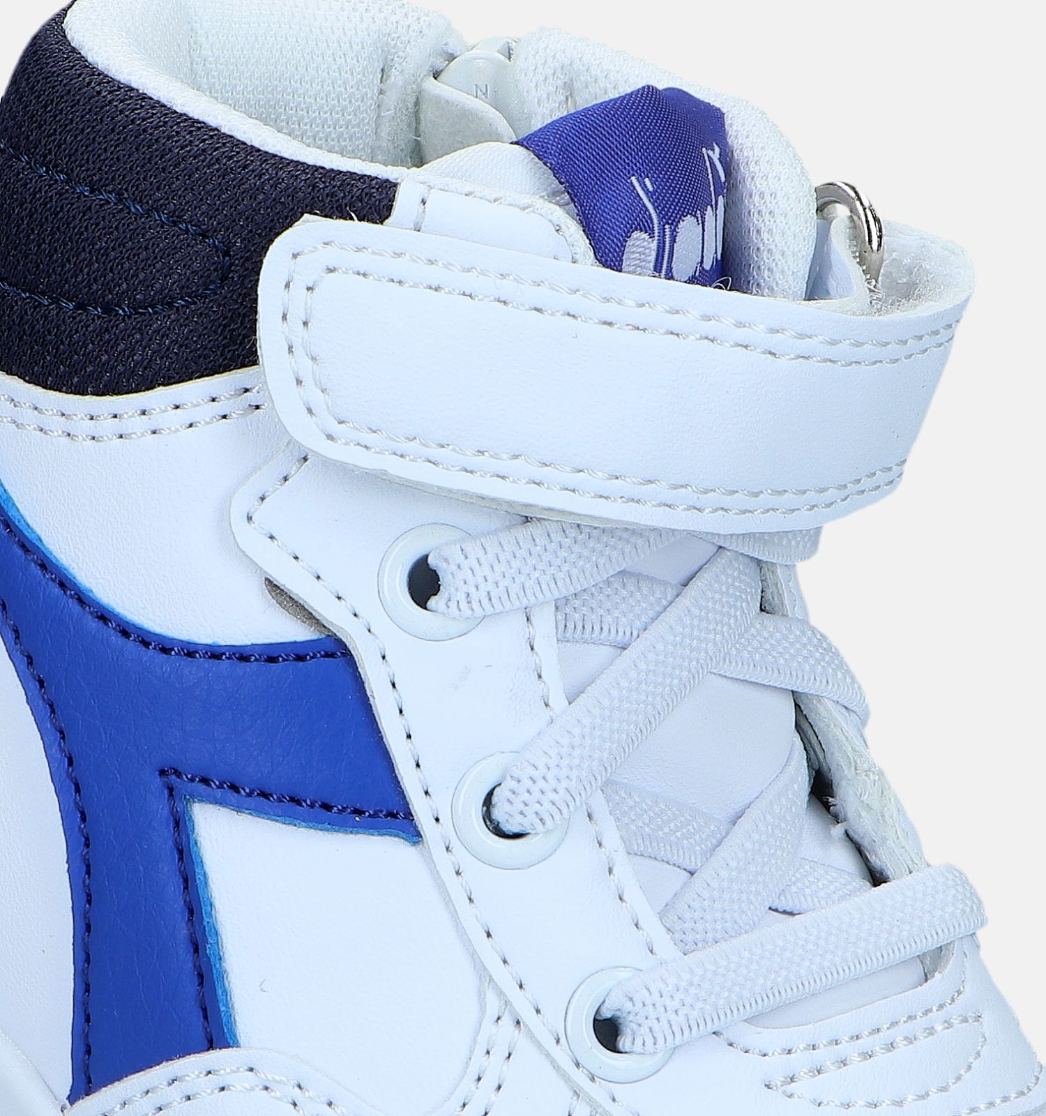 Diadora torfs 2025