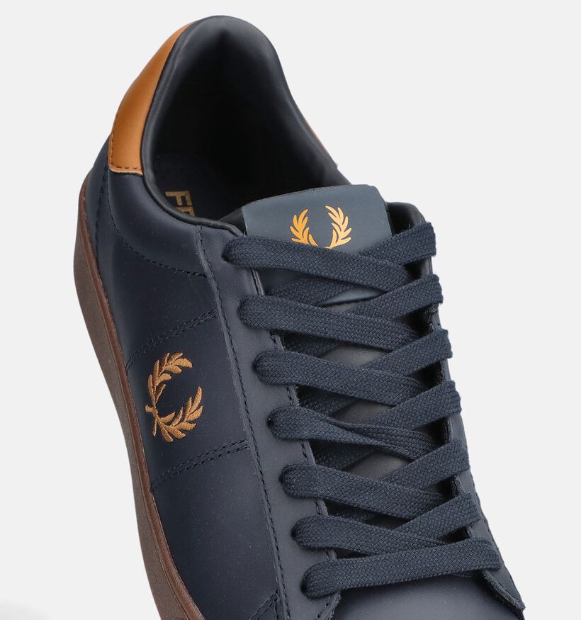 Fred Perry Spencer Leather Baskets en Bleu pour hommes (378095)