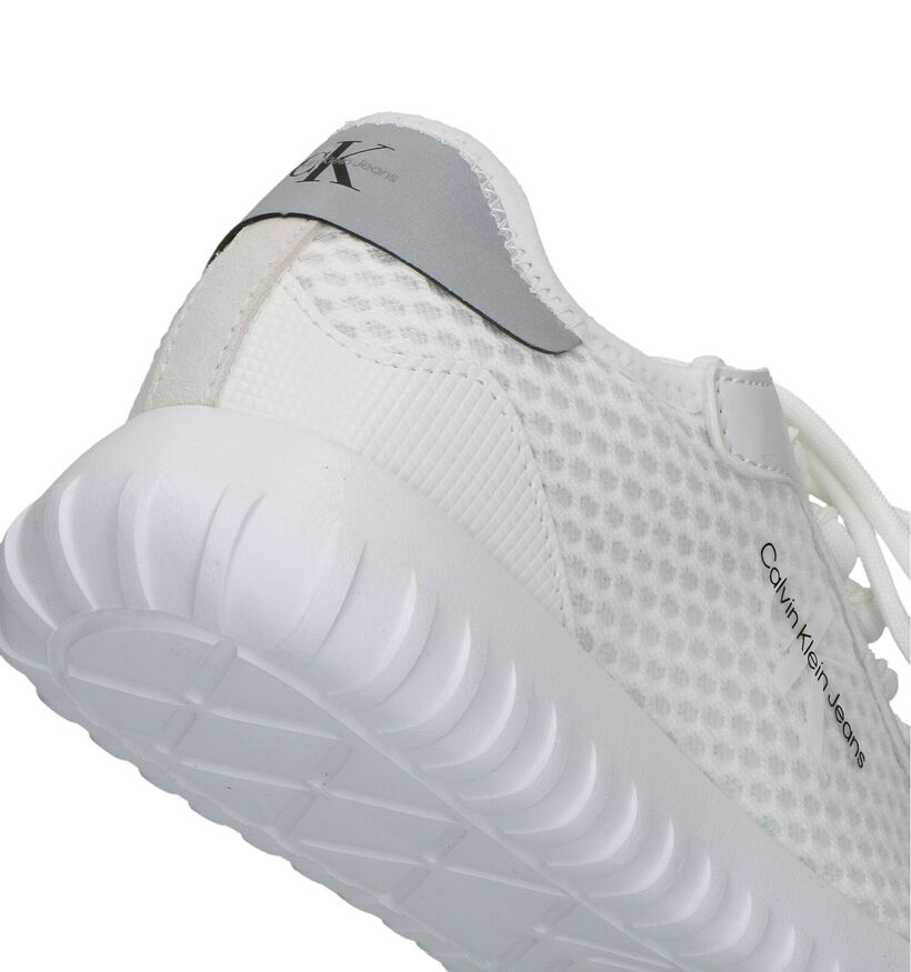 Calvin Klein Eva Runner Baskets en Blanc pour femmes (318622)