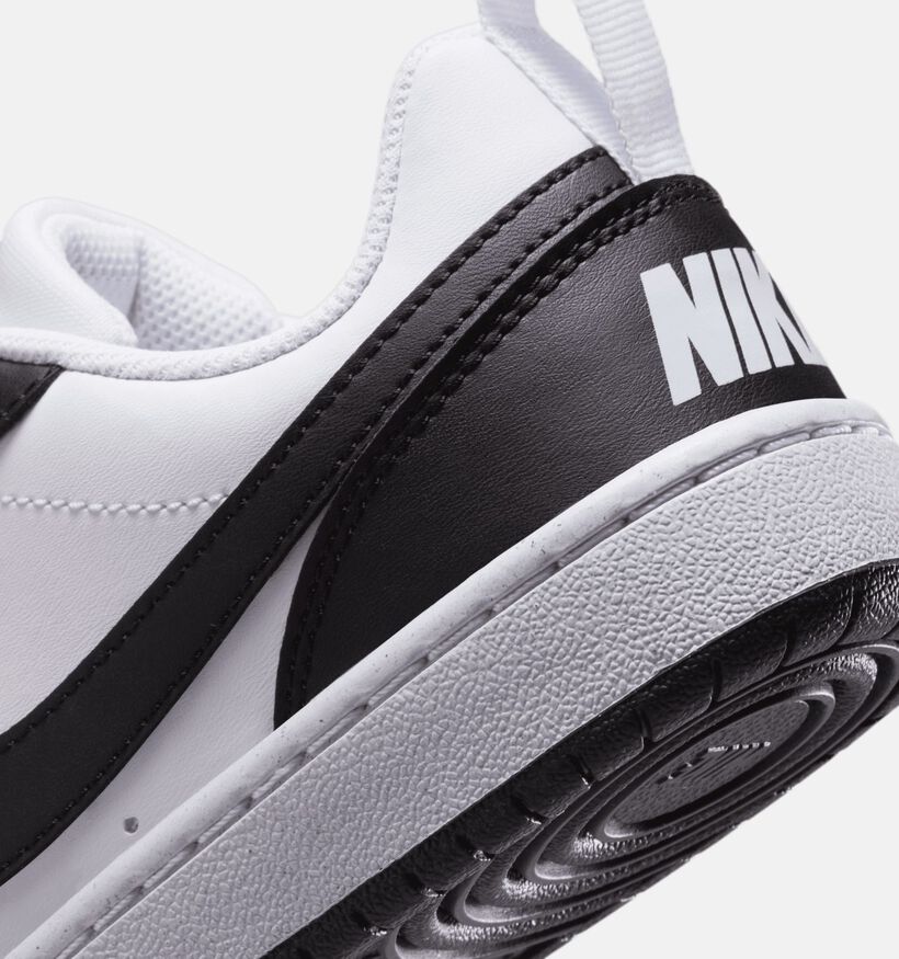 Nike Court Borough Low Baskets en Noir/Blanc pour filles, gar&ccedil;ons (381047) - pour semelles orthop&eacute;diques