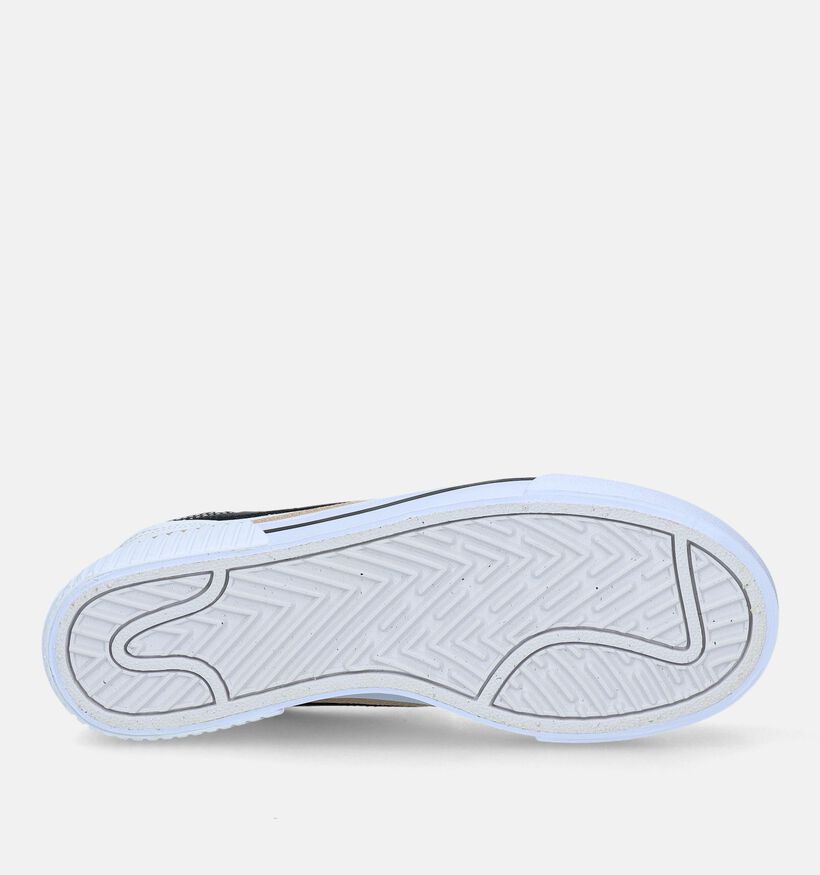 Nike Court Legacy Lift Witte Sneakers voor dames (332420)