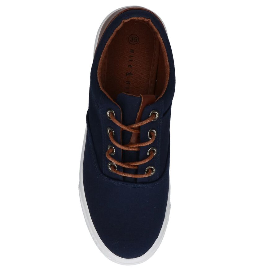 Kaki Platte Veterschoenen Milo & Mila in stof (217983)