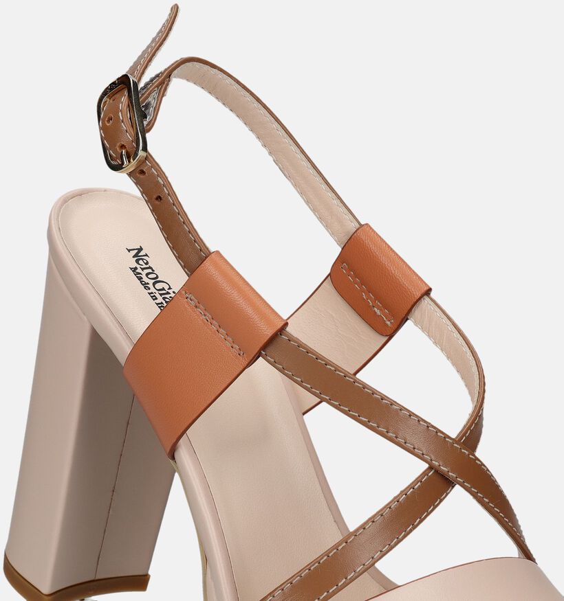 NeroGiardini Sandales avec Talon en Beige pour femmes (339536)