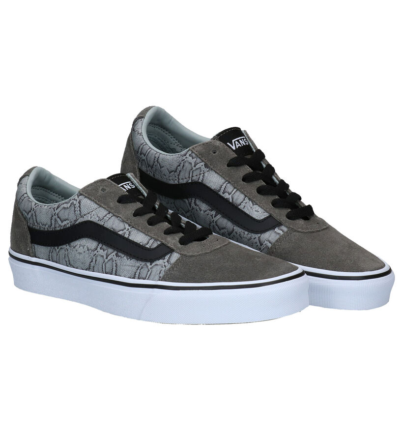 Vans Ward Baskets de skate en Noir pour femmes (327994)